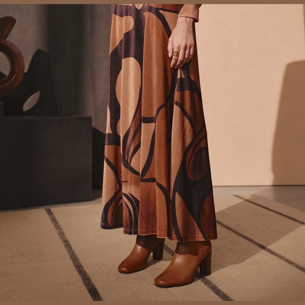 Camel Brown / Tan Abstract Swirl Pattern Velvet A-Line Flowy Maxi Skirt